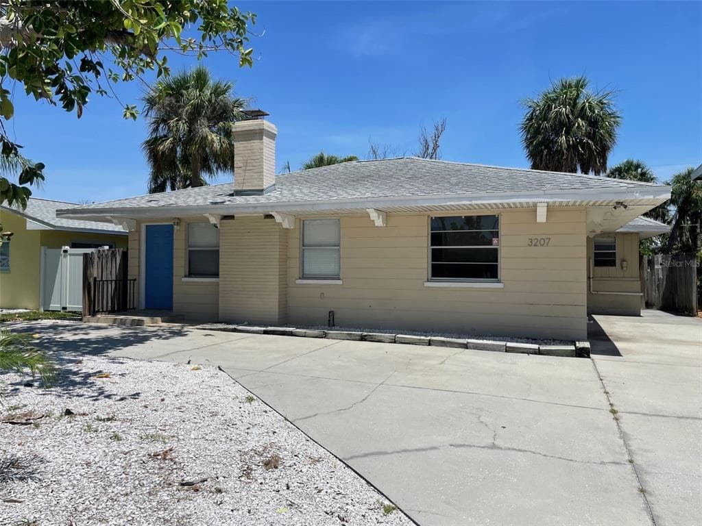 3207 S DE BAZAN AVENUE ST PETE BEACH, FL 33706