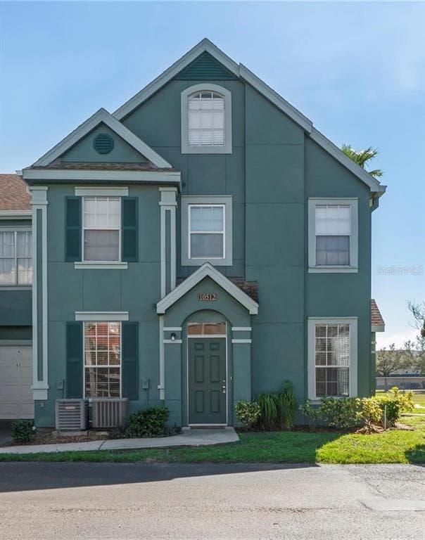 10512 WHITE LAKE COURT TAMPA, FL 33626
