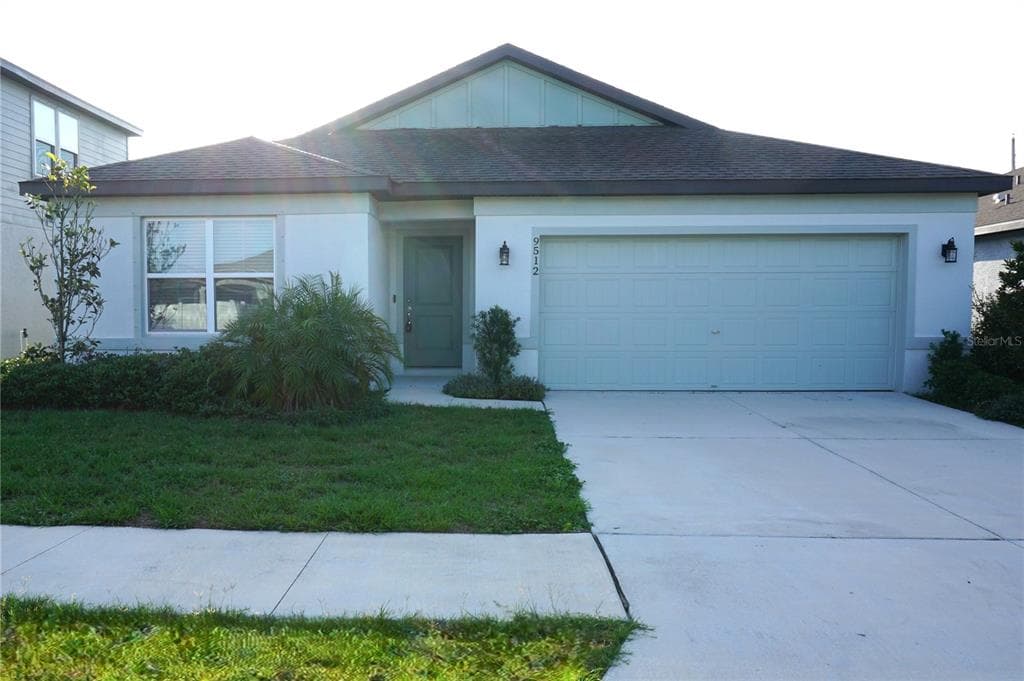 9512 SUMMERS CAY CIRCLE THONOTOSASSA, FL 33592