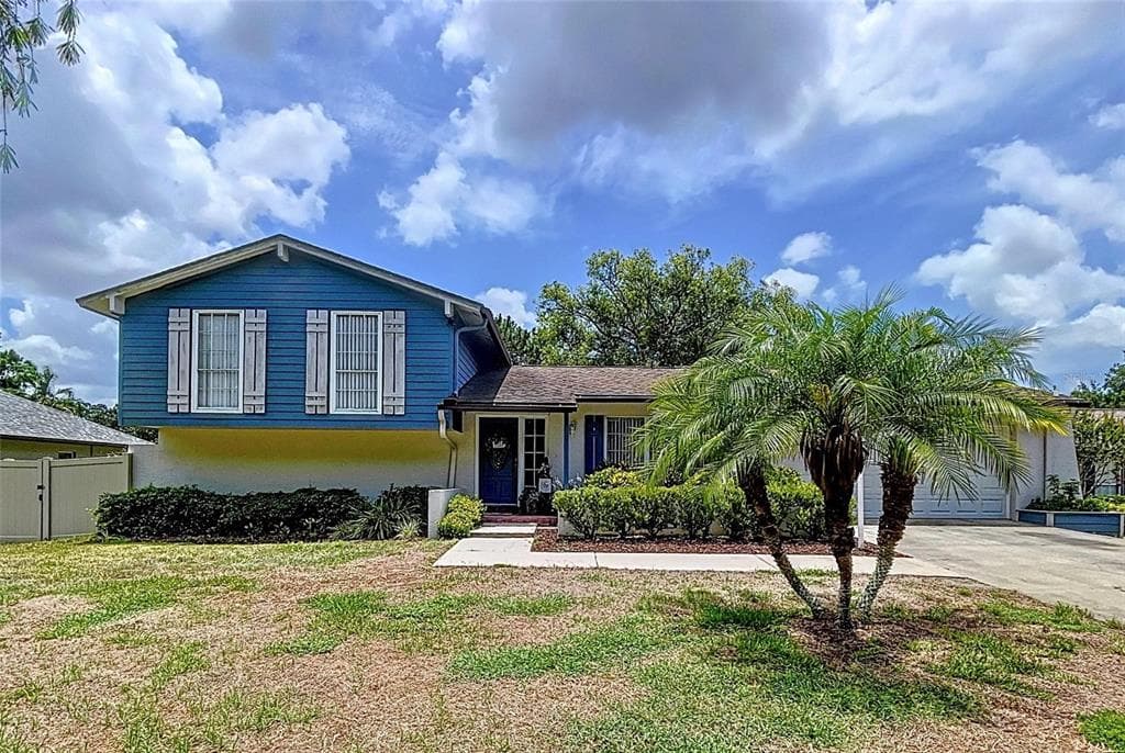 1902 REBECCA ROAD LUTZ, FL 33548
