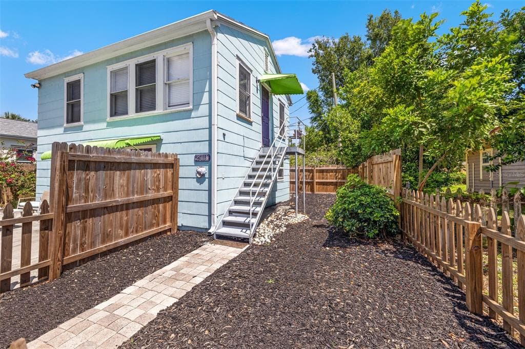 2501 1/2 OAKDALE STREET S UNIT 2 ST PETERSBURG, FL 33705