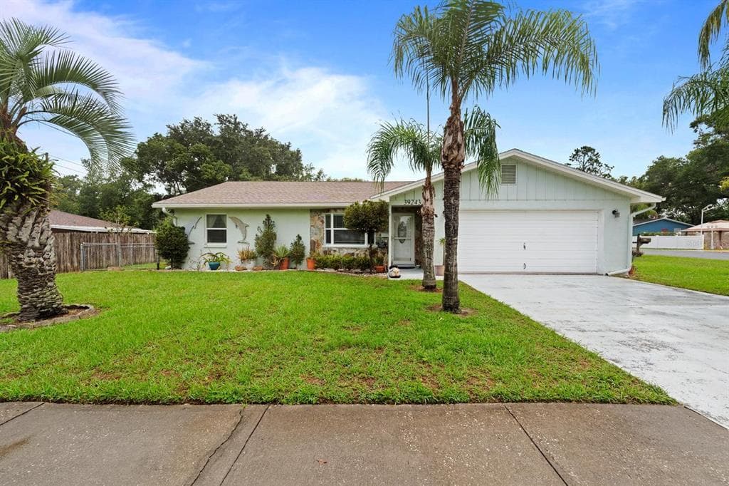 39243 6TH AVENUE ZEPHYRHILLS, FL 33542