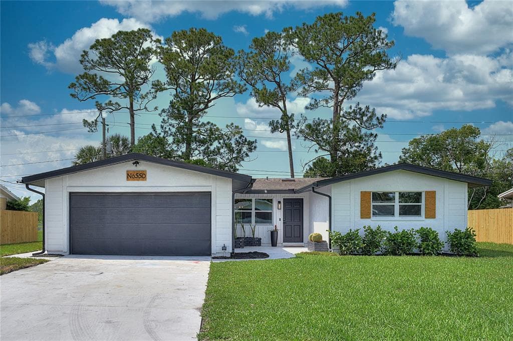 550 EAGLE DRIVE DAYTONA BEACH, FL 32117