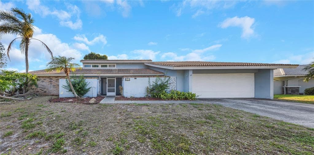 605 CITRUS COURT LARGO, FL 33770