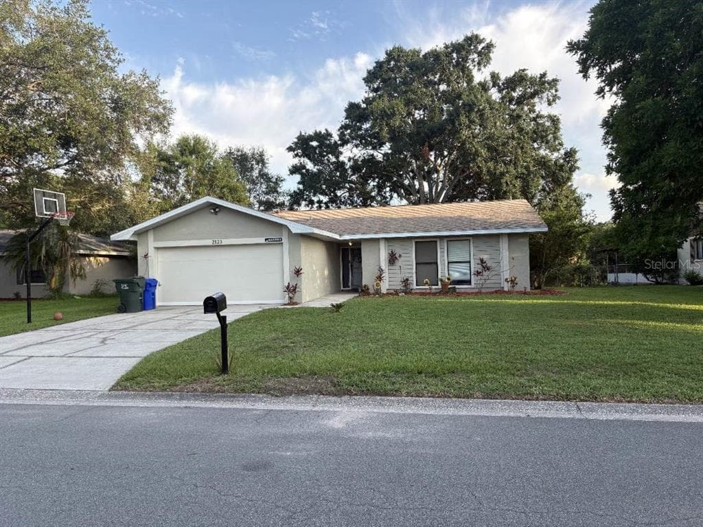 2123 WOODBURN LOOP S LAKELAND, FL 33813