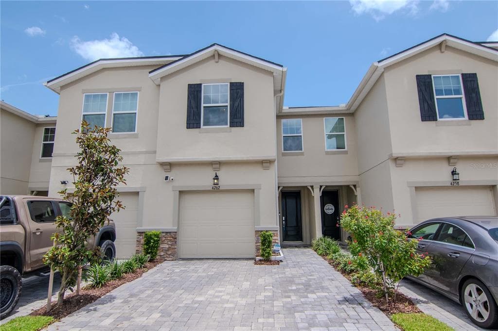 4262 CLOUD HOPPER WAY LUTZ, FL 33559