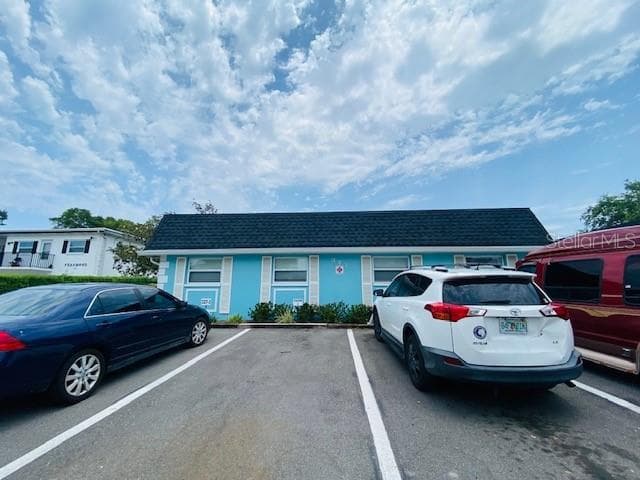327 S FERNWOOD AVENUE UNIT 3 CLEARWATER, FL 33765