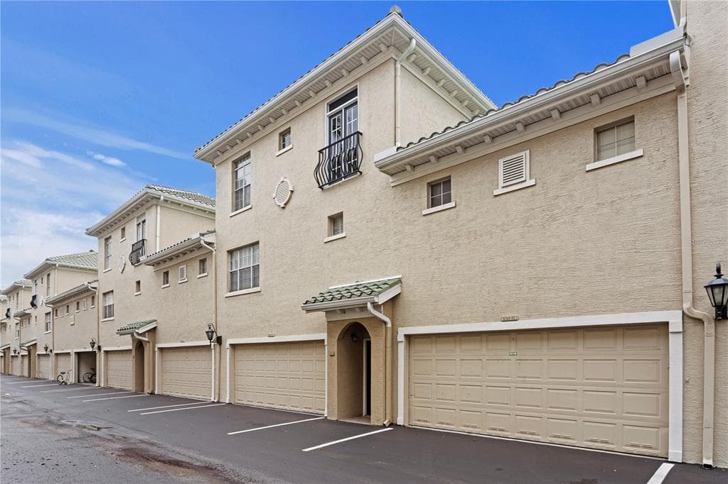 501 KNIGHTS RUN AVENUE UNIT 5105 TAMPA, FL 33602