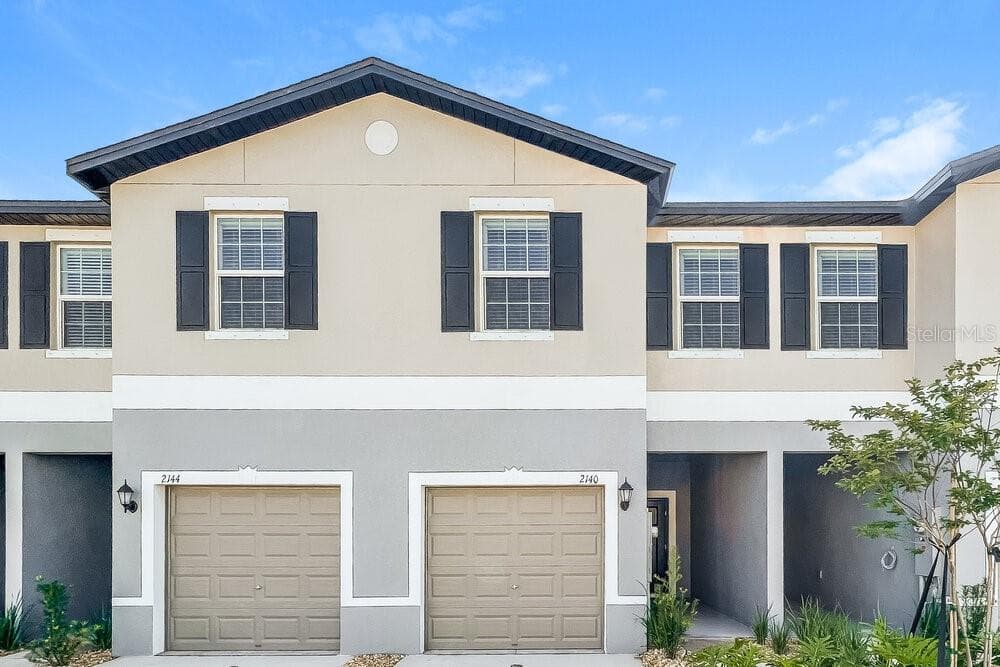 2140 AZURE VIEW WAY LUTZ, FL 33558