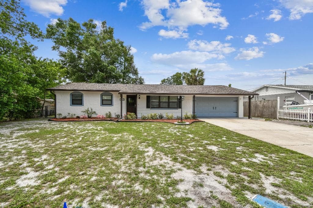 229 TEMPLE AVENUE FERN PARK, FL 32730