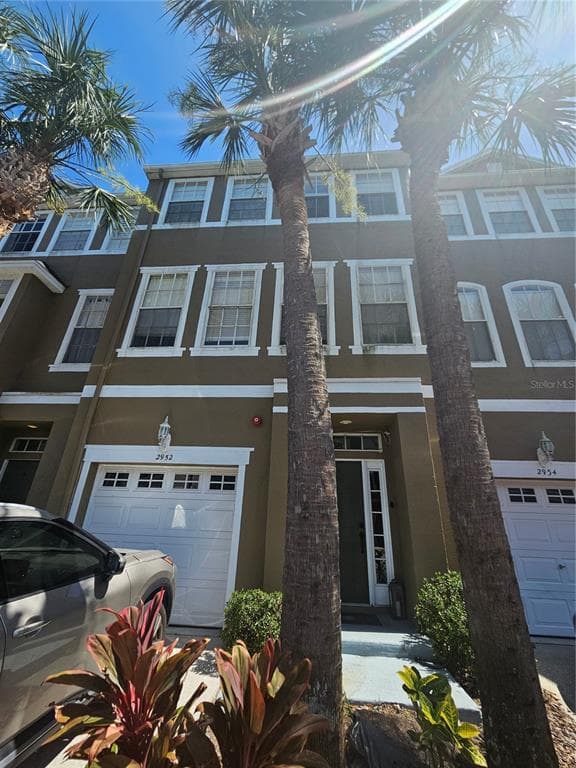 2952 BAYSHORE POINTE DRIVE TAMPA, FL 33611