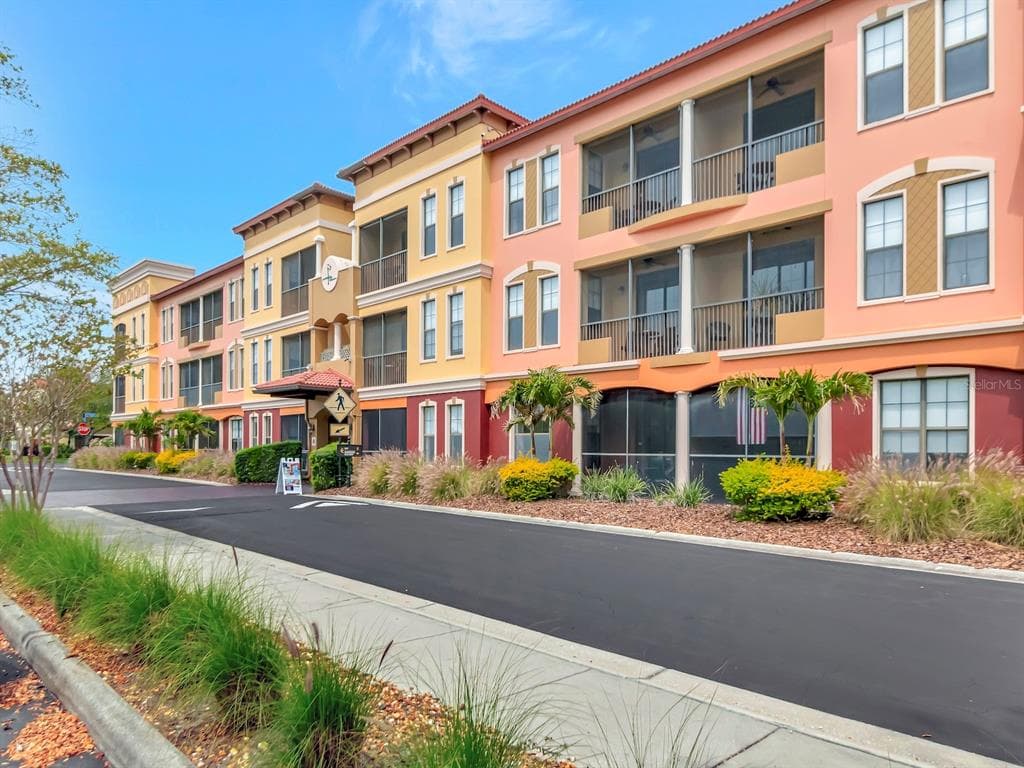 13941 CLUBHOUSE DRIVE UNIT 303 TAMPA, FL 33618
