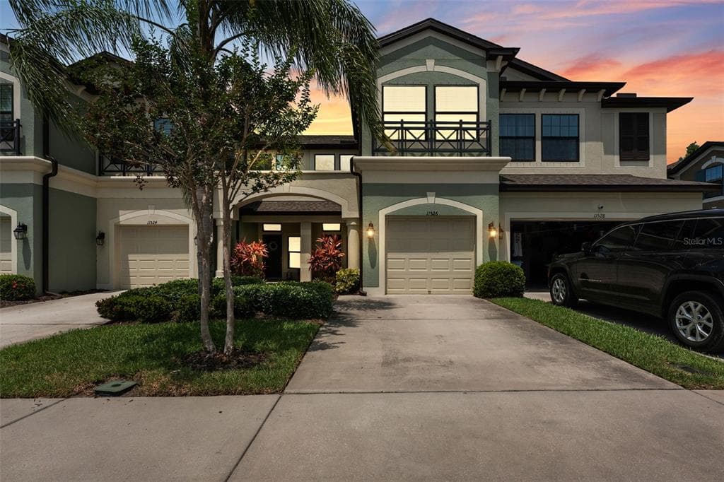 11526 CROWNED SPARROW LANE TAMPA, FL 33626