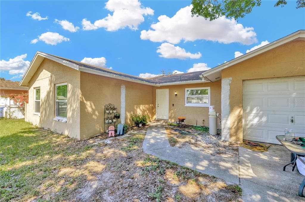 306 BRANDYWINE DRIVE VALRICO, FL 33594