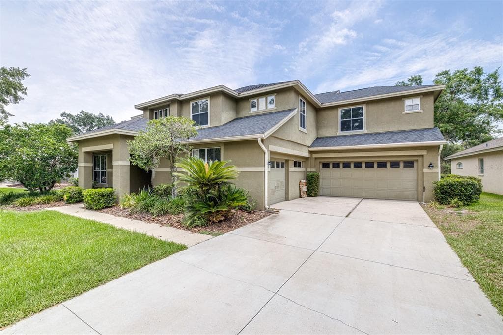 5931 CHERRY OAK DRIVE VALRICO, FL 33596