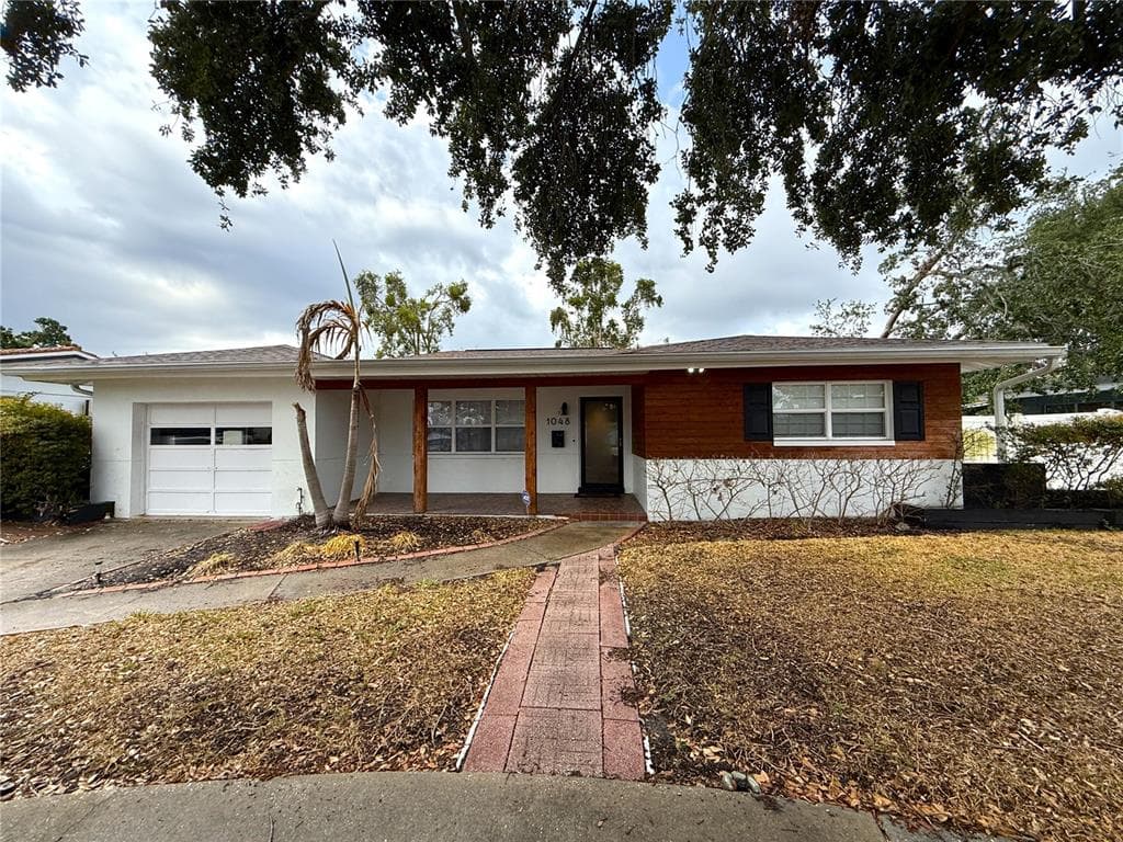 1048 40TH AVENUE NE ST PETERSBURG, FL 33703