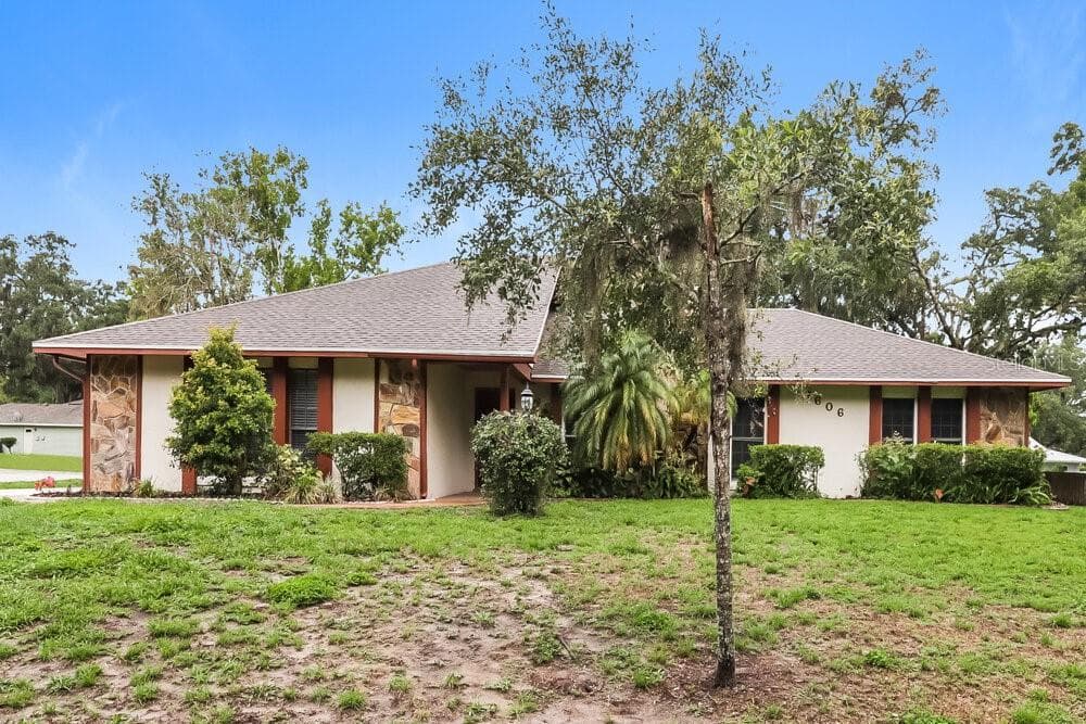 7606 MATHER ROAD N LAKELAND, FL 33810