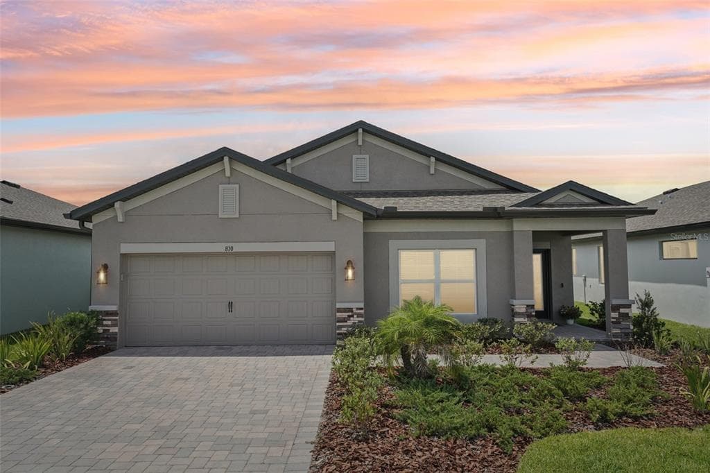 810 HILLSHIRE PLACE SPRING HILL, FL 34609