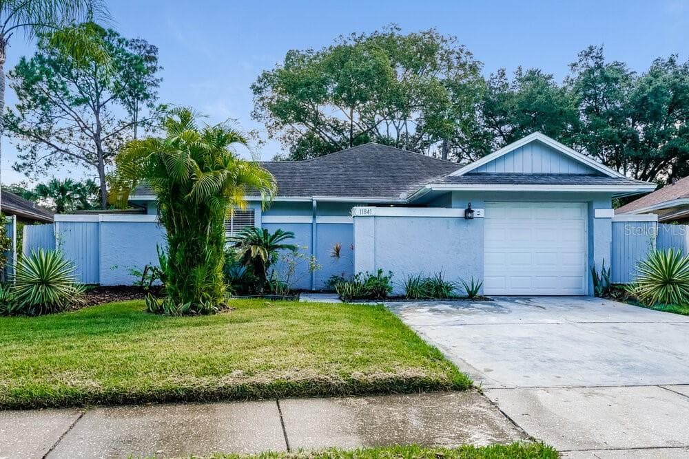 11841 HICKORYNUT DRIVE TAMPA, FL 33625
