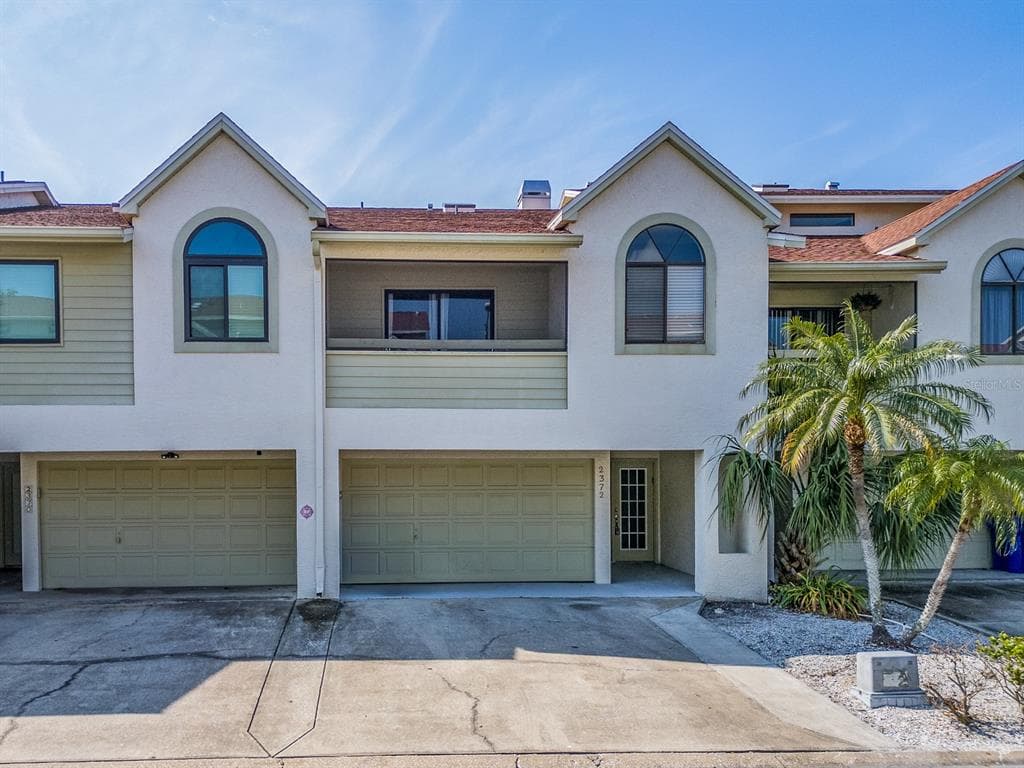 2372 HANOVER DRIVE DUNEDIN, FL 34698