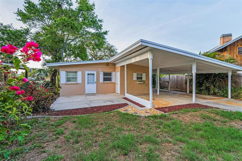 224 GEORGIA AVENUE CRYSTAL BEACH, FL 34681