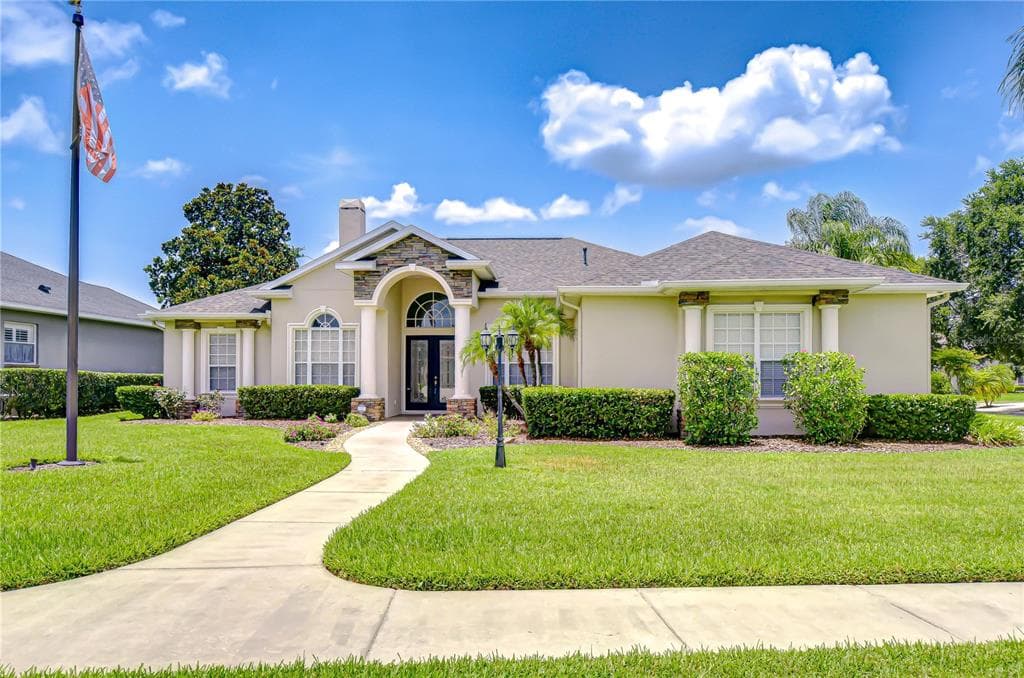 1208 CARRIAGE PARK DRIVE VALRICO, FL 33594