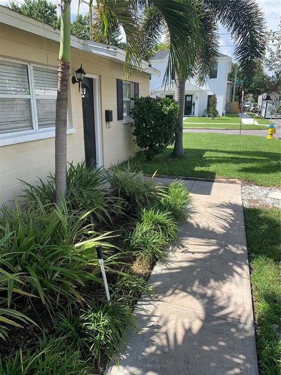 3402 W OBISPO STREET UNIT B TAMPA, FL 33629