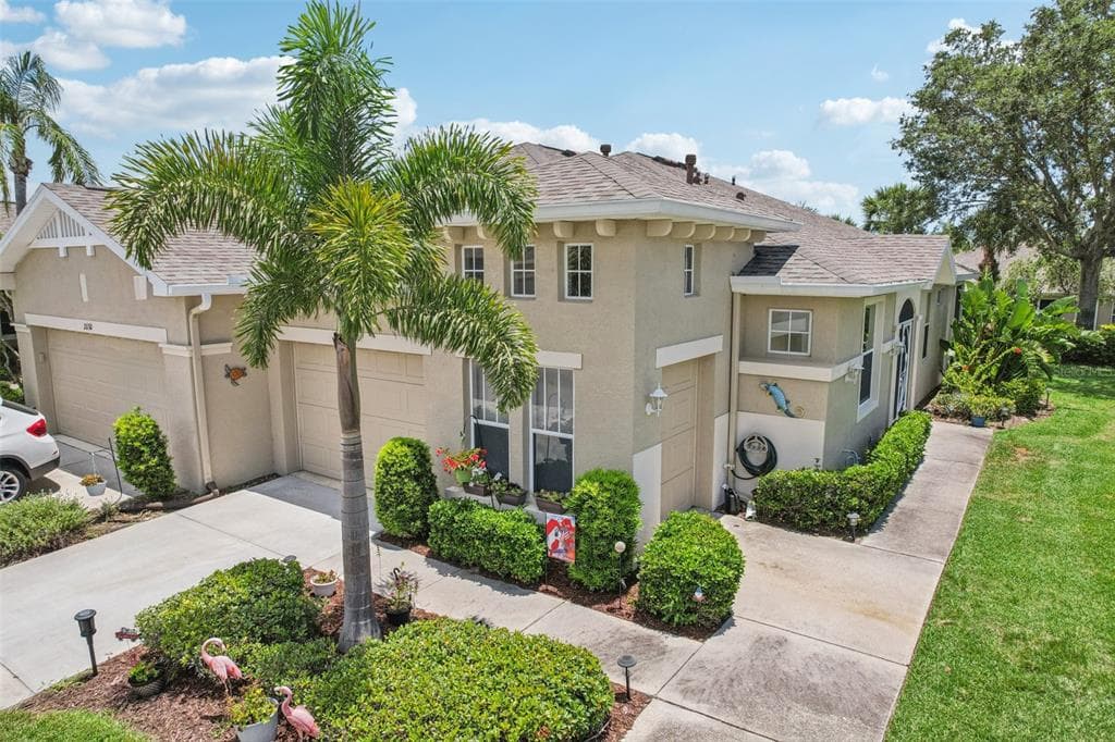 2032 INVERNESS GREENS DRIVE UNIT 76 SUN CITY CENTER, FL 33573
