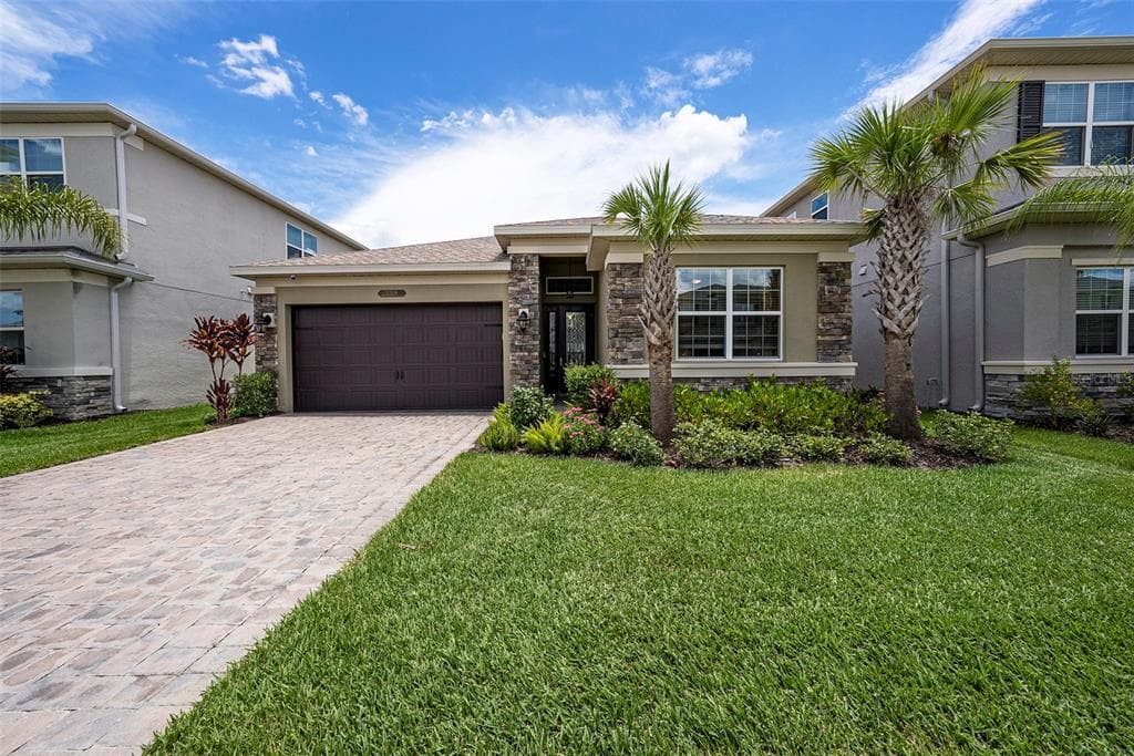 3318 WOODLAND BROOK WAY WESLEY CHAPEL, FL 33543