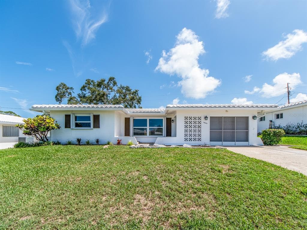 14045 90TH PLACE SEMINOLE, FL 33776