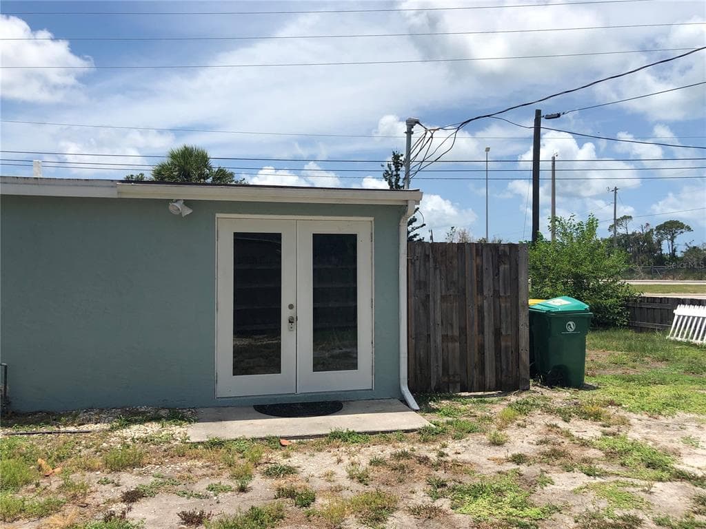 1395 SHARLO LANE ENGLEWOOD, FL 34224