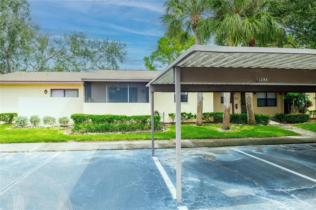 1206 10TH CIRCLE SE LARGO, FL 33771