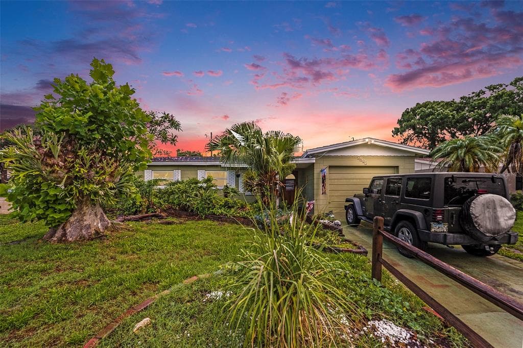 5643 86TH AVENUE N PINELLAS PARK, FL 33782