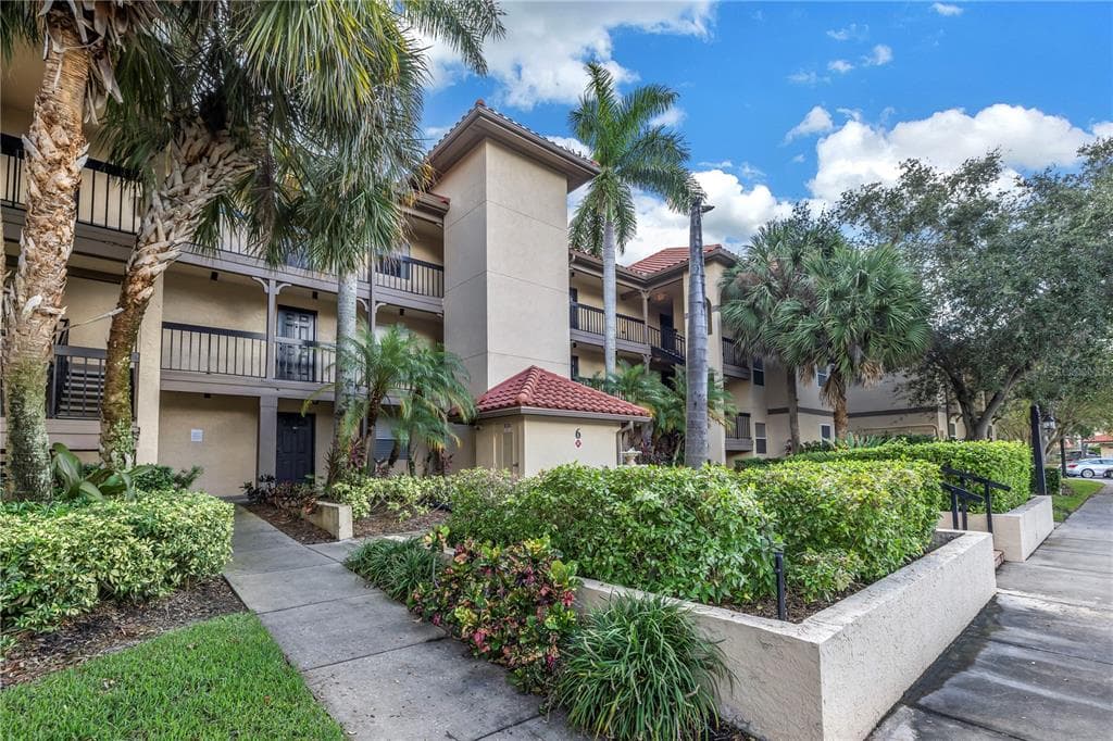2400 FEATHER SOUND DRIVE UNIT 622 CLEARWATER, FL 33762