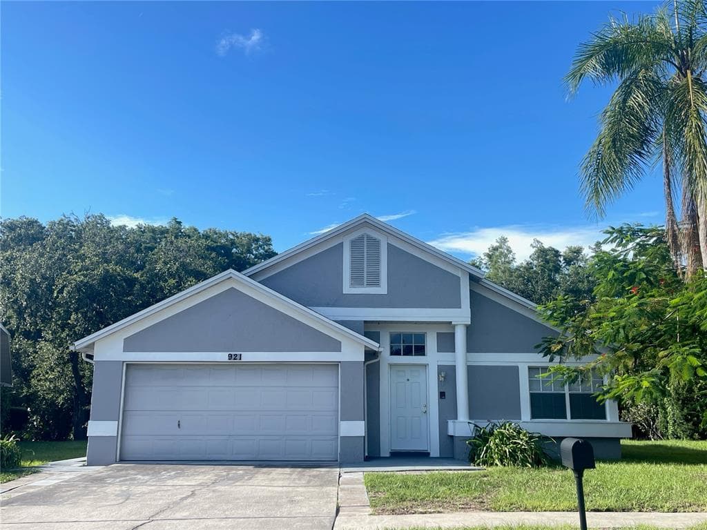 921 LINN HARBOR COURT TARPON SPRINGS, FL 34689