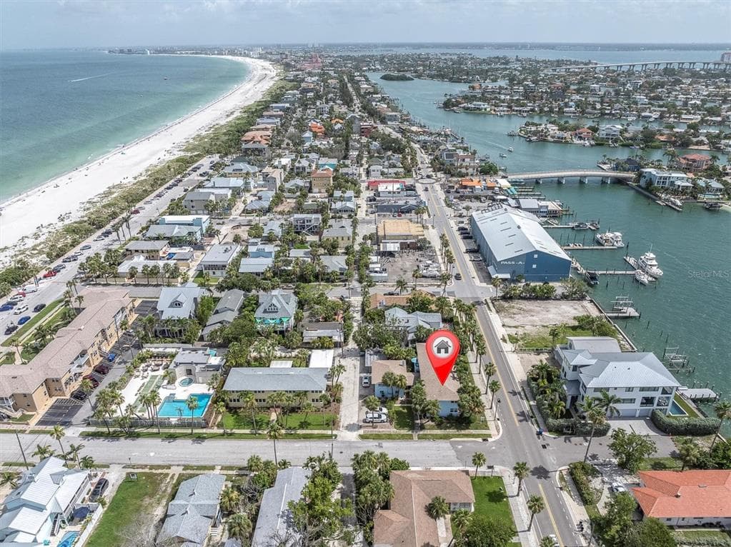 1800 PASS A GRILLE WAY UNIT 3 ST PETE BEACH, FL 33706