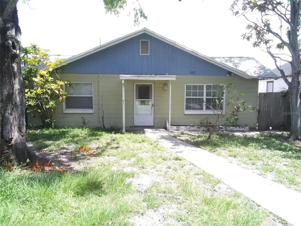 1821 12TH AVENUE N ST PETERSBURG, FL 33713