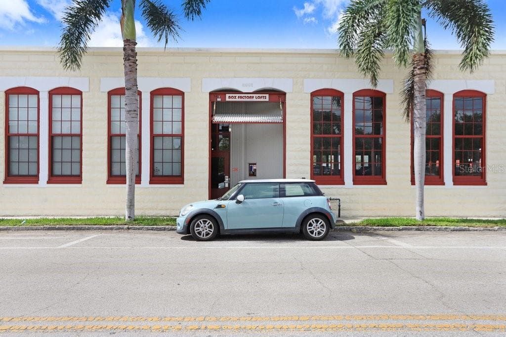 2001 E 2ND AVENUE UNIT 37 TAMPA, FL 33605
