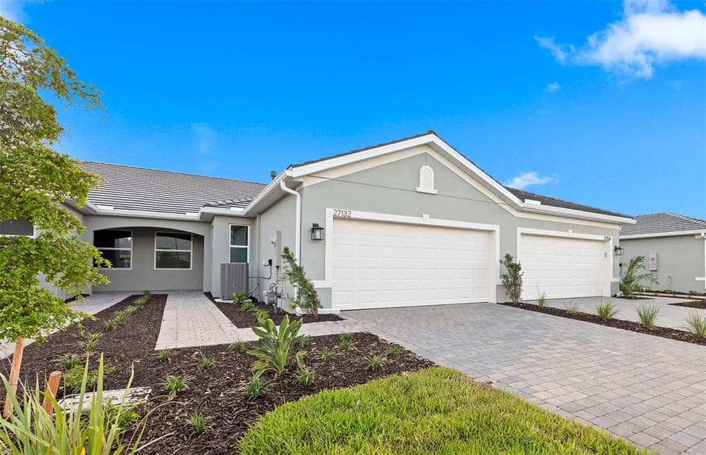 27132 CAPRI SHORES CIRCLE ENGLEWOOD, FL 34223
