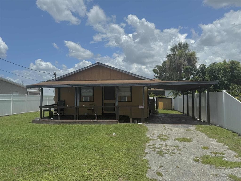 5807 N HALE AVENUE TAMPA, FL 33614