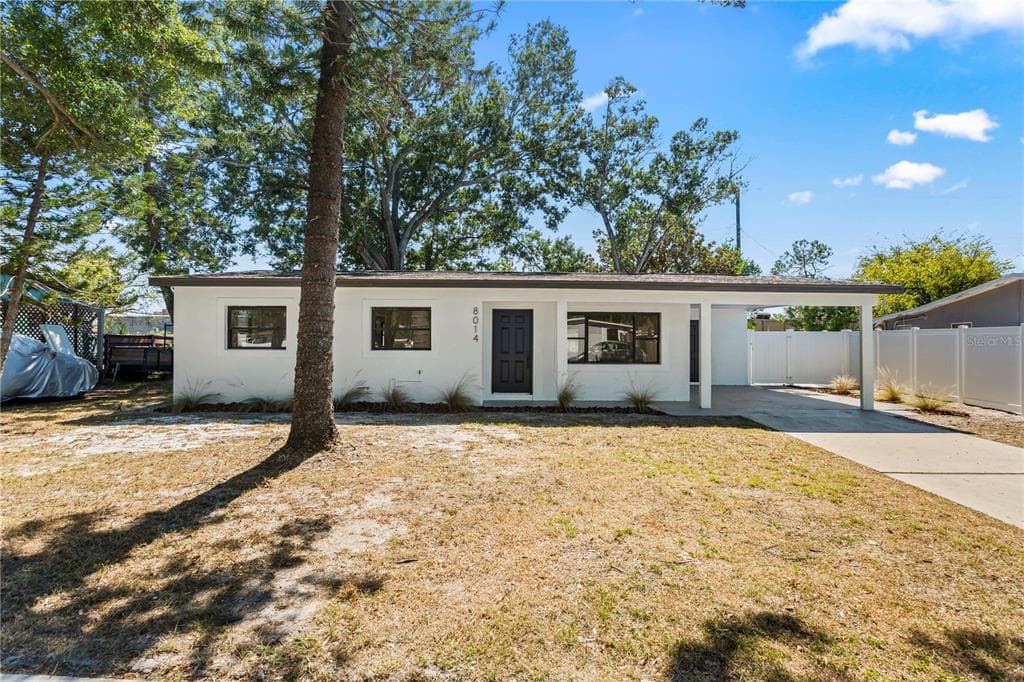 8014 W COMANCHE AVENUE TAMPA, FL 33615