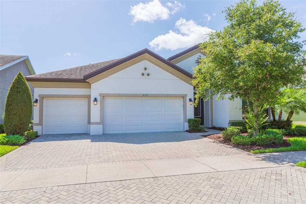 6331 VOYAGERS PLACE APOLLO BEACH, FL 33572