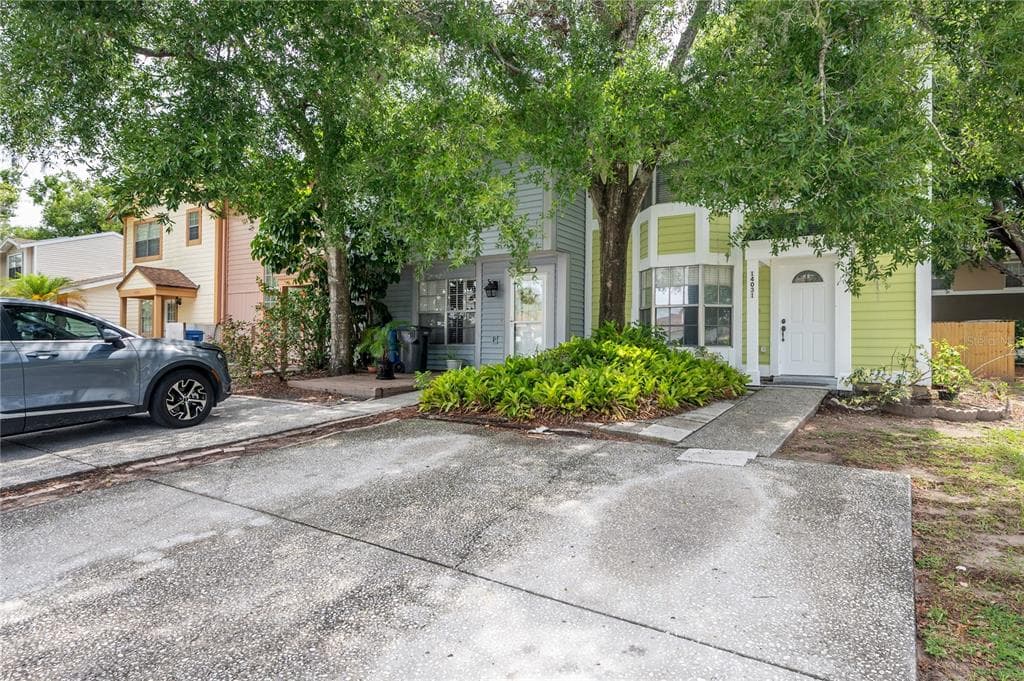 14031 LEMON VALLEY PLACE TAMPA, FL 33625
