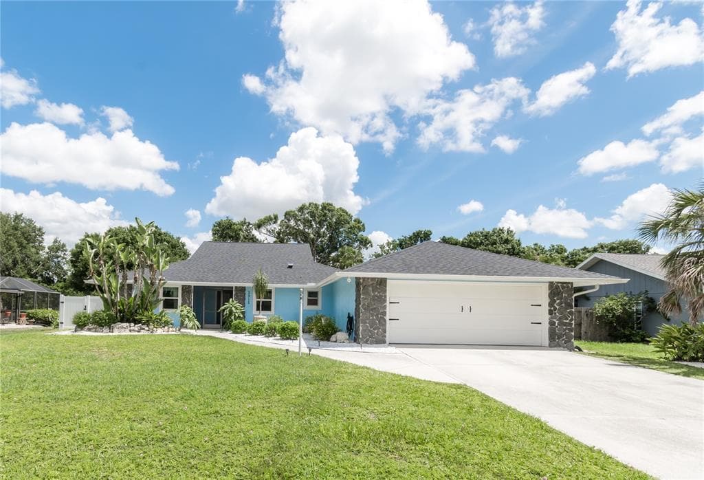 3915 MEADOW CREEK DRIVE SARASOTA, FL 34233