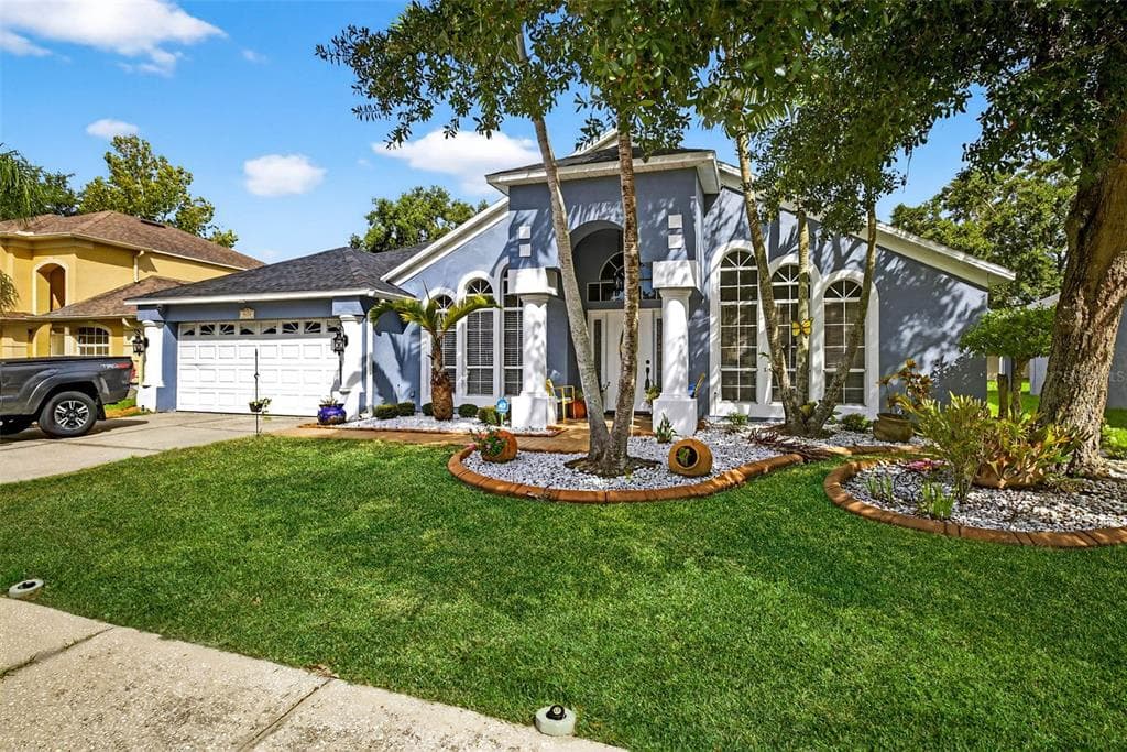 9220 HIDDEN WATER CIRCLE RIVERVIEW, FL 33578