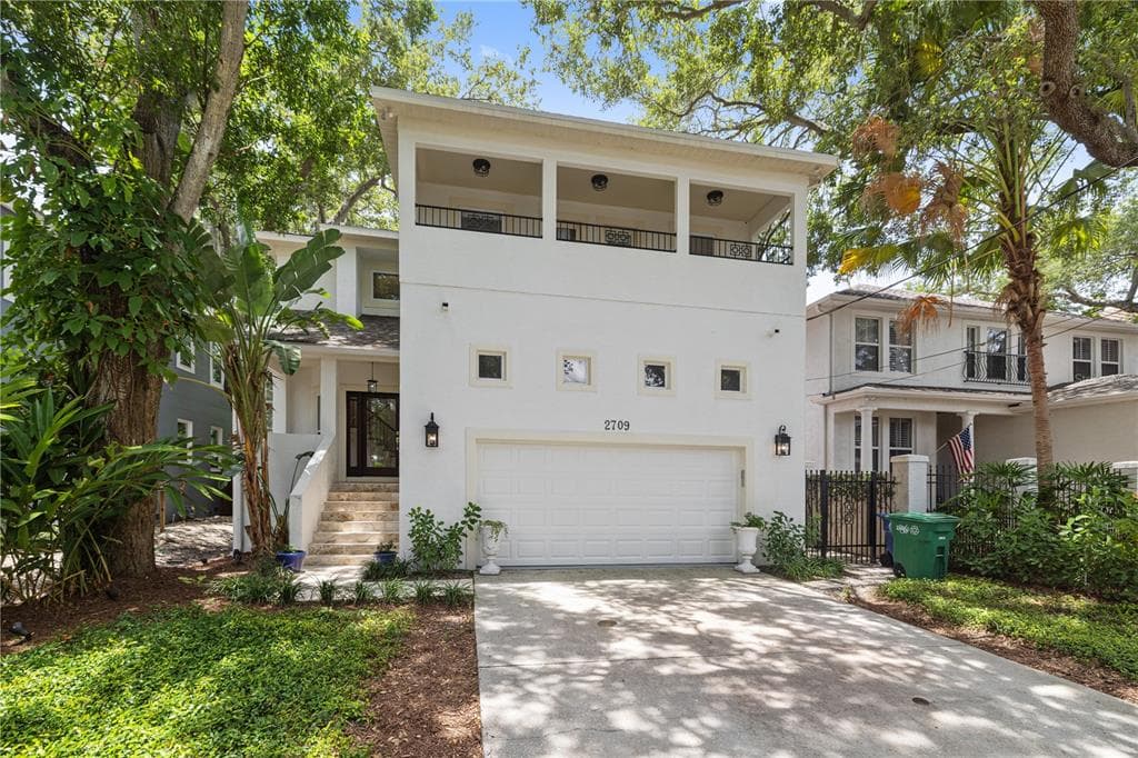 2709 W BAY AVENUE TAMPA, FL 33611