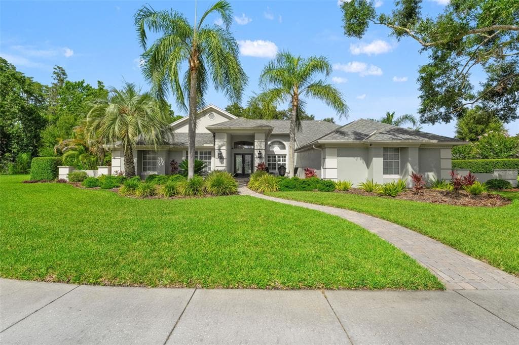17311 CARRIAGE WAY
