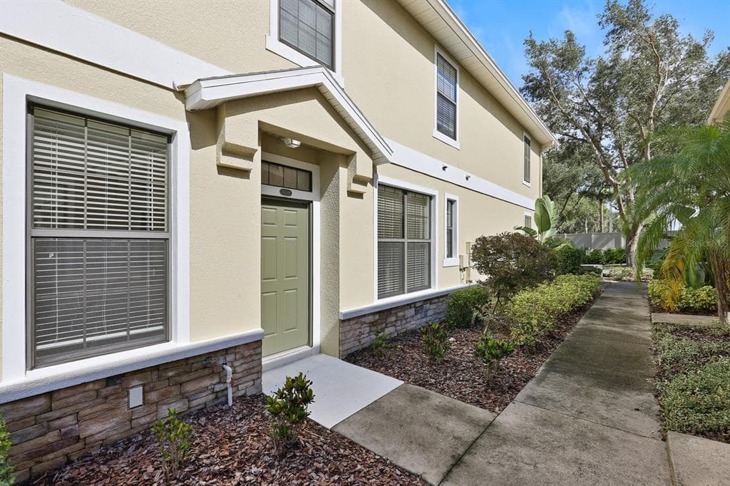 16509 KINGLETRIDGE AVENUE LITHIA, FL 33547