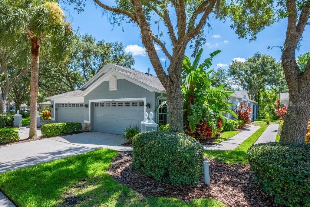 6044 SANDHILL RIDGE DRIVE LITHIA, FL 33547