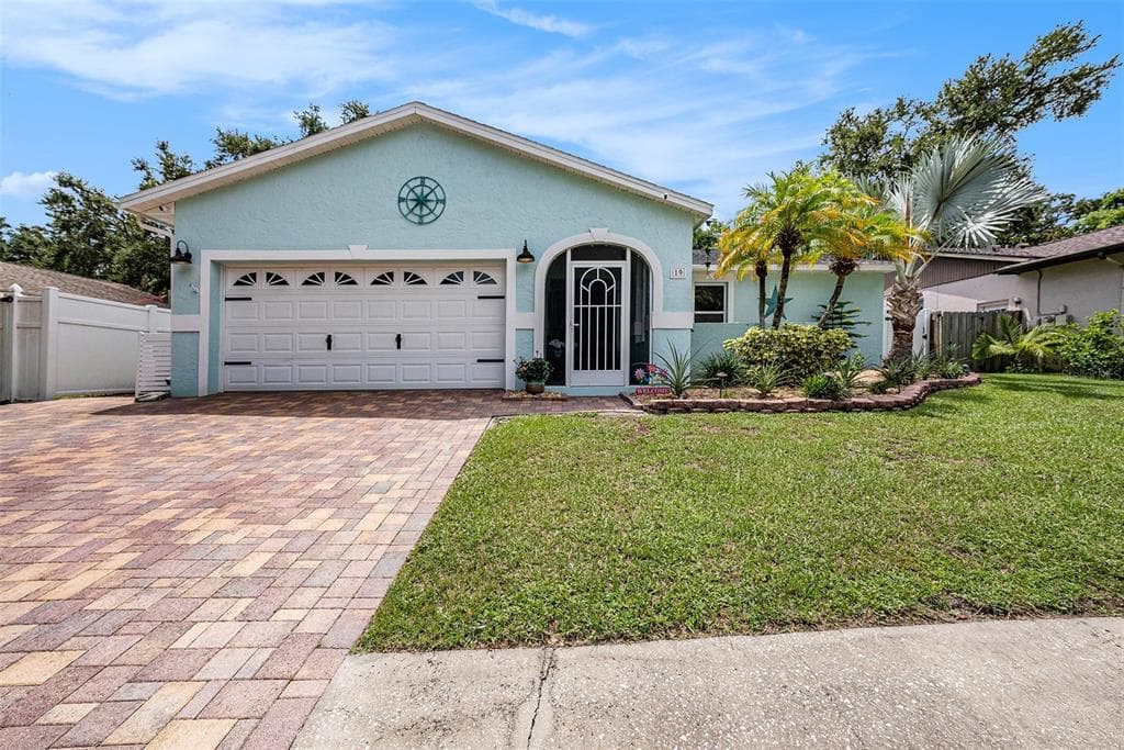 19 HARBOR OAKS CIRCLE SAFETY HARBOR, FL 34695